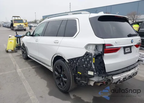 2021 BMW X7 xDrive40I z USA, uszkodzony, nr VIN 5UXCW2C06M9F57016